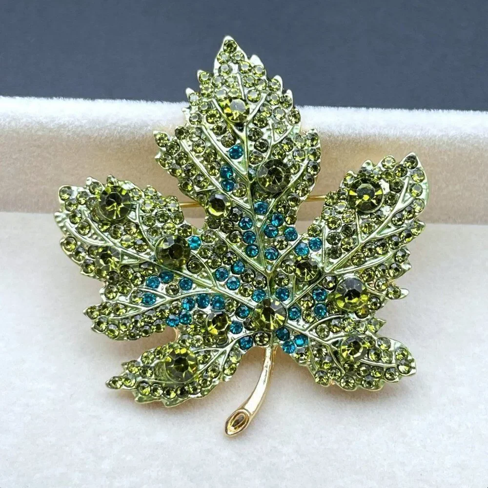 Yellow Gold with Peridot and Aquamarine Crystal Maple Leaf Pin Back Brooch